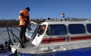 В Алексине спасли пятерых рыбаков с отколовшейся льдины