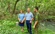 Прокуратура ищет владельца колодца, который затапливает стоками Карачевский лес