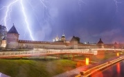 В Тульской области из-за грозы объявлен желтый уровень опасности