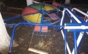 В Донском начался массовый демонтаж детских площадок