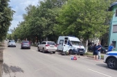 В Донском скутерист протаранил Mitsubishi