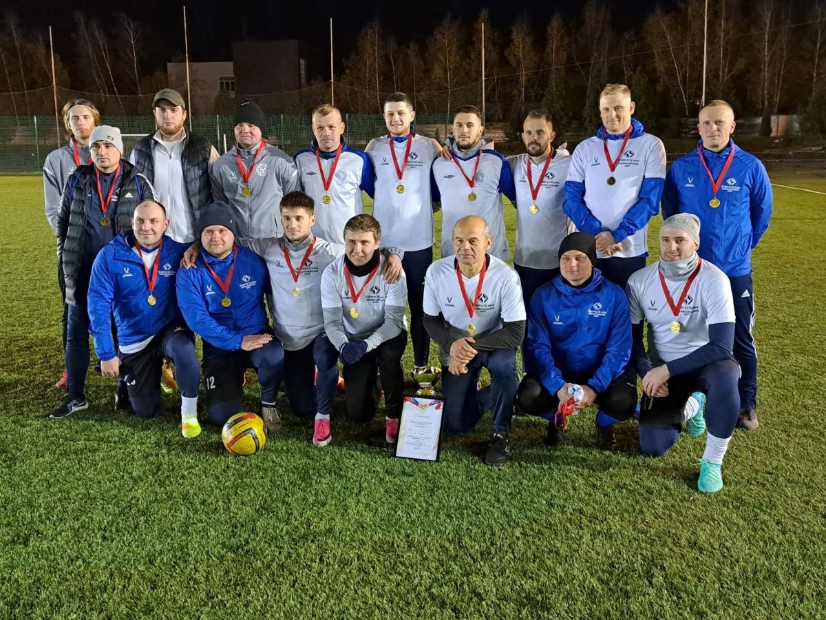 Команда «Азот» стала победителем Чемпионата города по футболу среди мужских команд