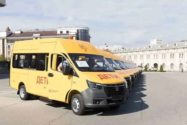Комфорт и безопасность для школьников: автопарк Тульской области пополнился 12 новыми автобусами