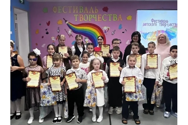 Новомосковские дети приняли участие в отборочном туре областного фестиваля «Шаги к успеху»