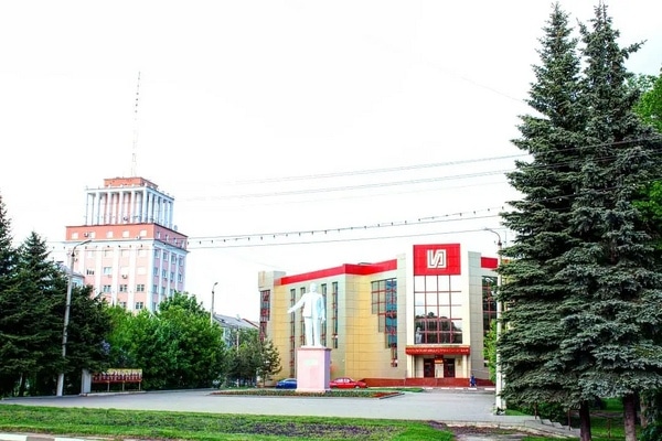 От тротуаров до школьных окон: какие объекты обновят в Новомосковске по «Народному бюджету — 2027»