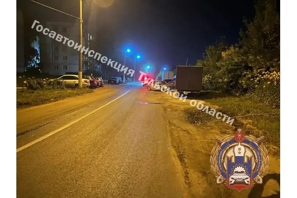 В Новомосковске нетрезвый водитель «Киа» врезался в стоящую «ГАЗель»