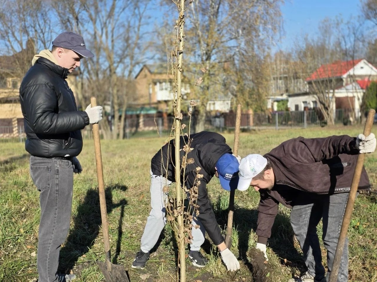 В Новомосковске при участии ЕвроХима продолжаются акции по озеленению города