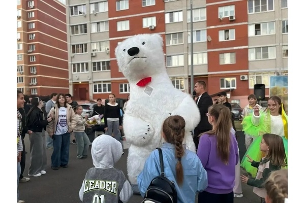 В Новомосковске ярко завершился проект «Лето во дворах»
