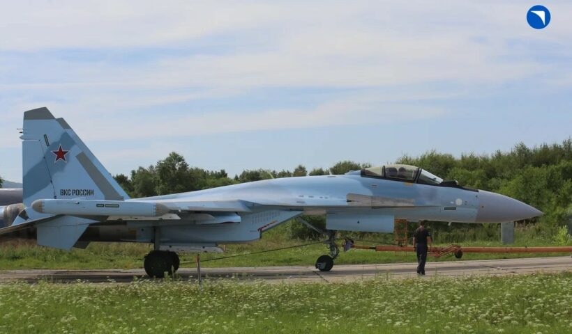 ВКС России получили новую партию истребителей Су-35С
