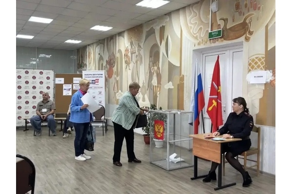 Выборы стартовали: в Новомосковске открылись избирательные участки