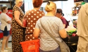 Супермаркеты смогут раздавать продукты бесплатно